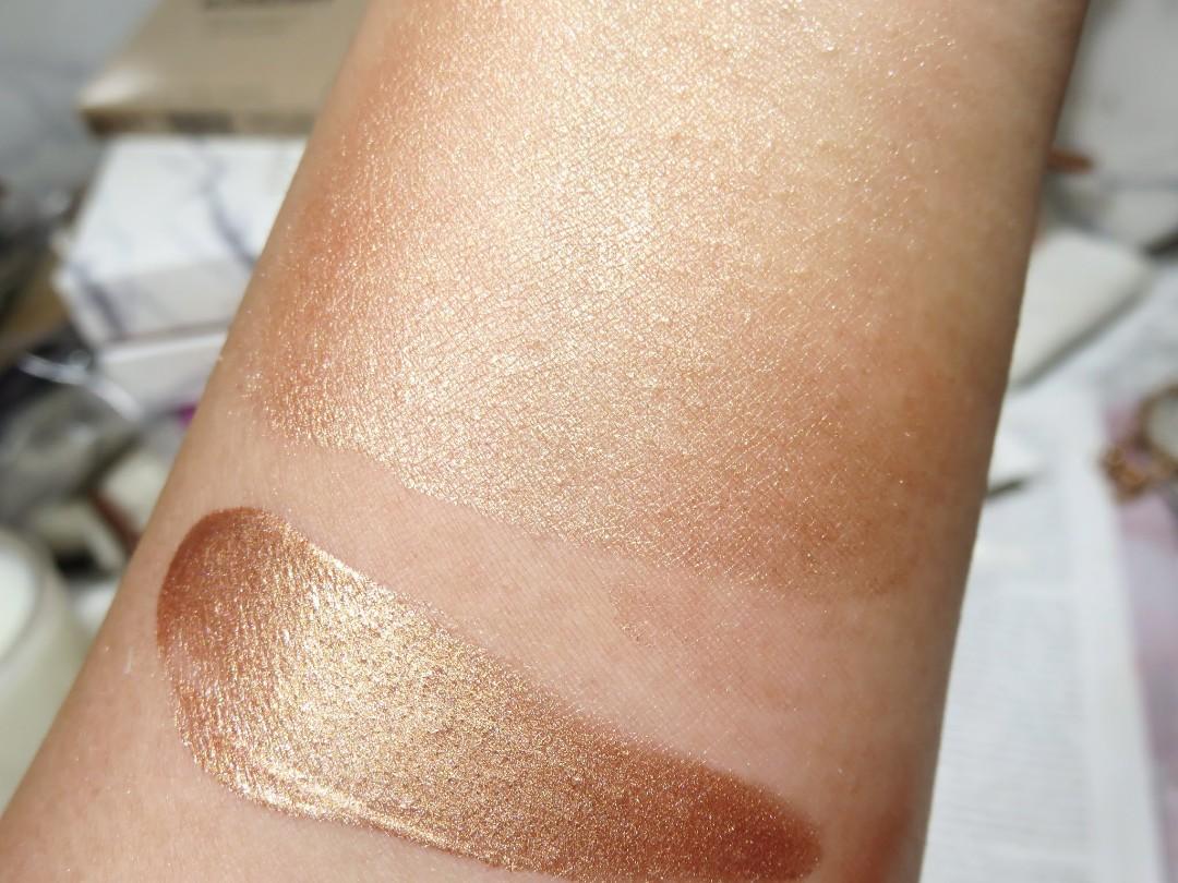 Liquid Luminizer Highlight Flaunt